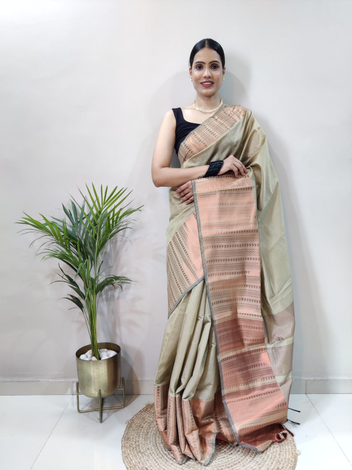 Pure Silk Kanjivaram Saree with wine color copper border || Rooprekha –  rooprekha