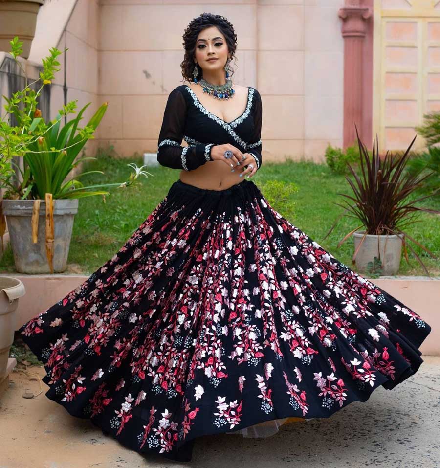 Heavy designer lehenga hot sale with price