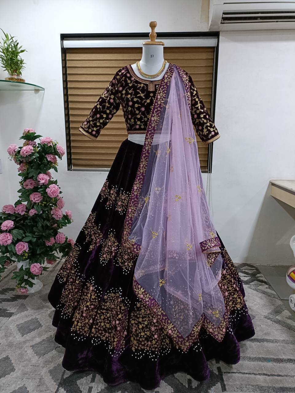 Designer Royal Bridal Lehenga Choli In Surat Textile Market - Cheapest P...
