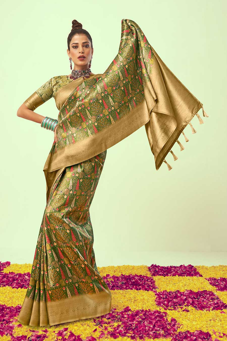 Green Mehndi Border Party Wear Saris and Green Mehndi Border Partywear  Sarees online shopping