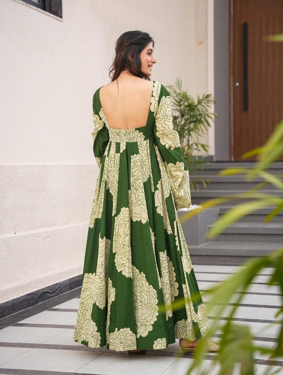 LATEST-MUSLIN-DIGITAL-PRINTED-GOWN-WITH-BOTTOM-FESTIVE-WEAR-WHOLESALE-PRICE-ETHNIC-GARMENT-6.jpeg